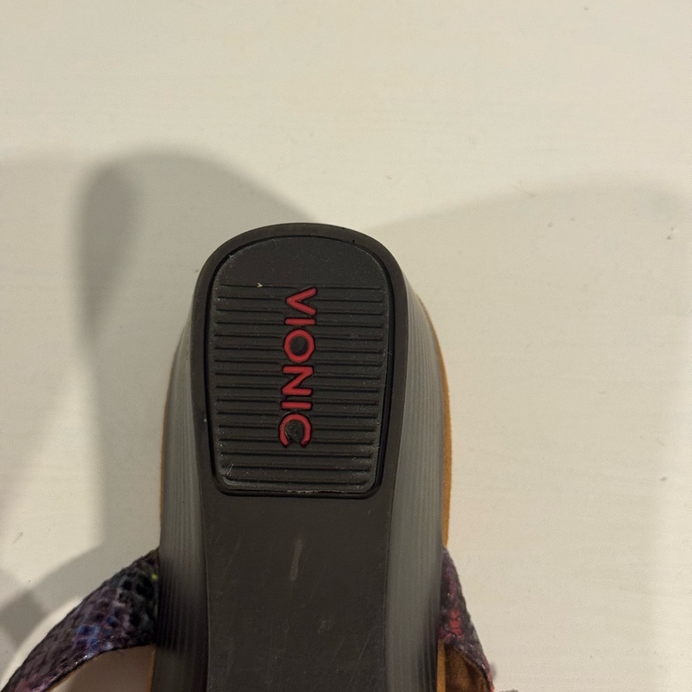 Vionic Multicolor Snake Print Sandals with Gold A… - image 9